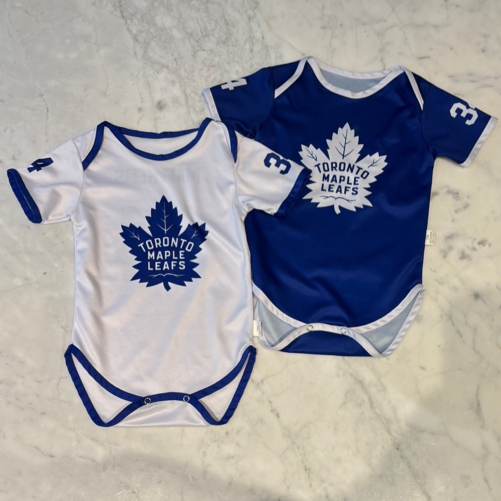 Toronto Maple Leafs Austin Matthews Onesies Set Size 6-12 Months
